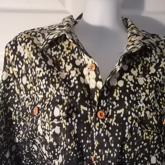 Celestial Print Shirt in Black - Picture 3 of 5